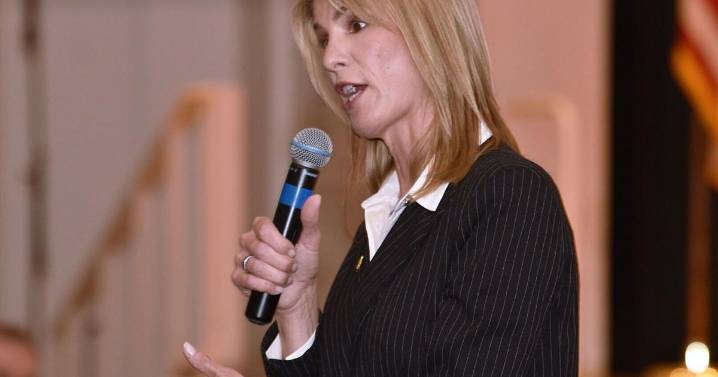 Congresswomen pitches new plan to standardize NIL deals