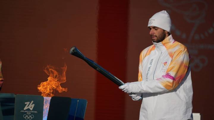 Summer Olympians begin torch relay for Milan Cortina Winter Games on 2