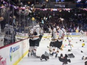 Teddy Bear Toss: Giants, Warriors let stuffed animals fly tonight