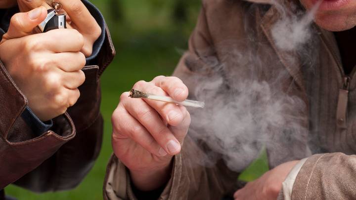 Tumban decreto que restringía consumo de drogas en espacios públicos de Medellín