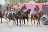Cabalgata de San Andrés reúne a familias y celebra la tradición