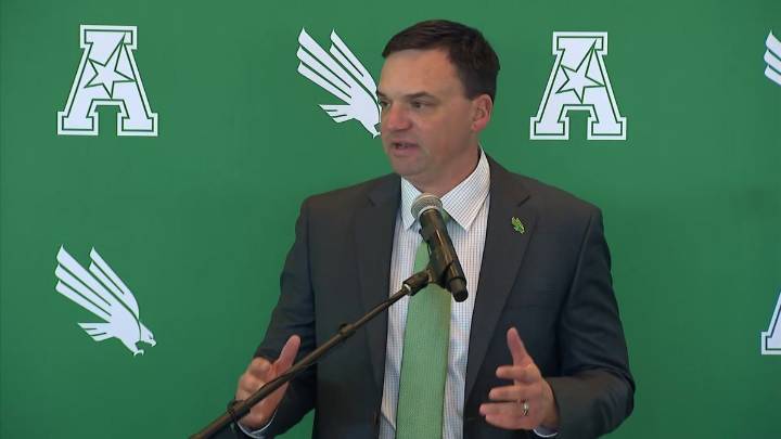 Neal Brown hopes to retain players after No. 23 North Texas made CFP push