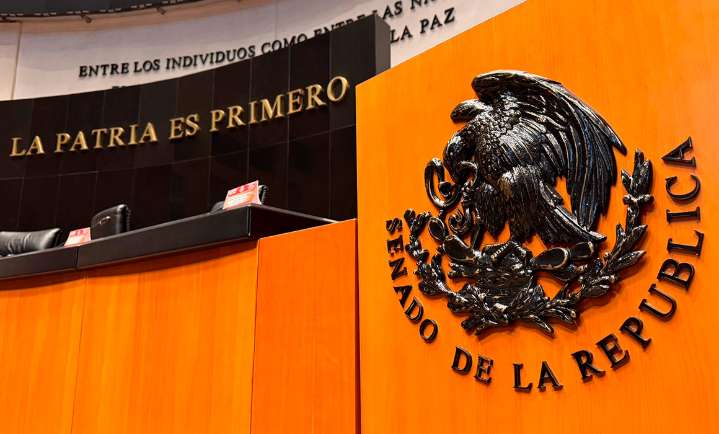 Recibe Senado iniciativa para jornada laboral de 40 horas