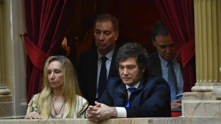 Día 724: Del bipartidismo al rejunte