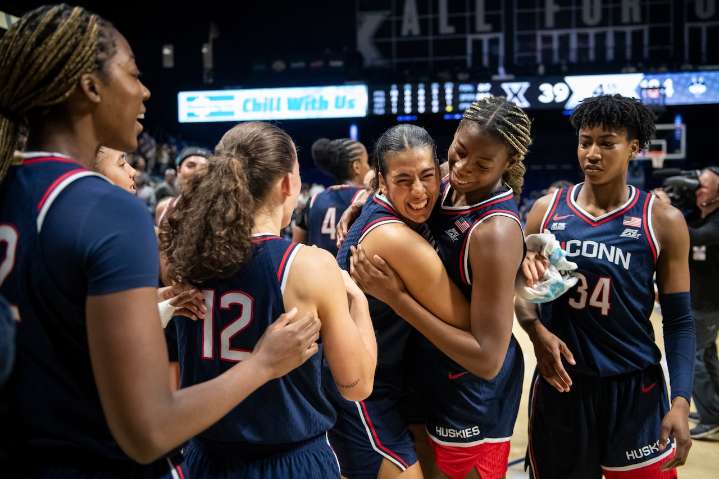Where to watch UConn vs. South Florida: College basketball free stream
