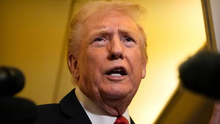 Donald Trump signs executive order to block state AI regulations