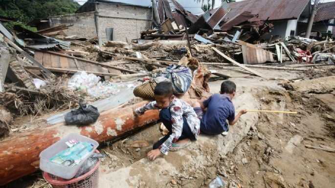 Indonesia enfrenta más de 600 muertos y cientos de desaparecidos tras devastadoras inundaciones