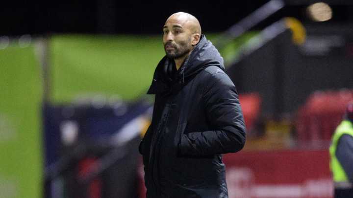 EFL manager taunted with brutal chants by own fans as winless run continues