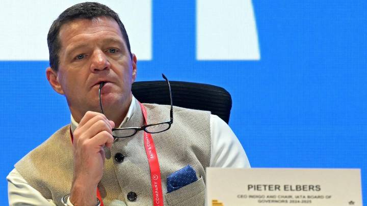 Deadline extended till 6 pm on Monday for IndiGo CEO, manager to answer DGCA notices