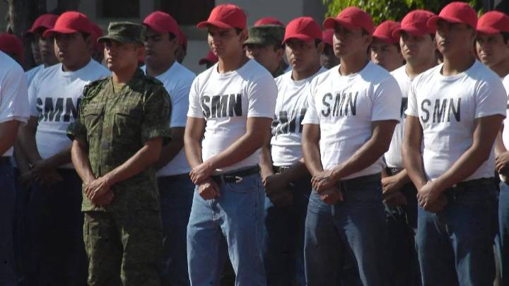 Inicia entrega de cartillas del Servicio Militar en Salamanca; llaman a jóvenes a completar su trámite a tiempo