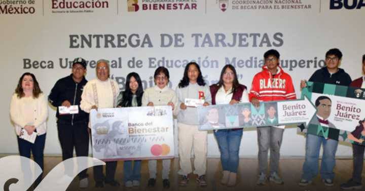 Encabeza Lilia Cedillo entrega de tarjetas para beca “Benito Juárez”