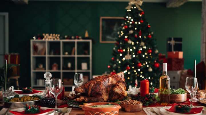 17 Decor Trends From Decades Gone By That Bring Back Holiday Nostalgia