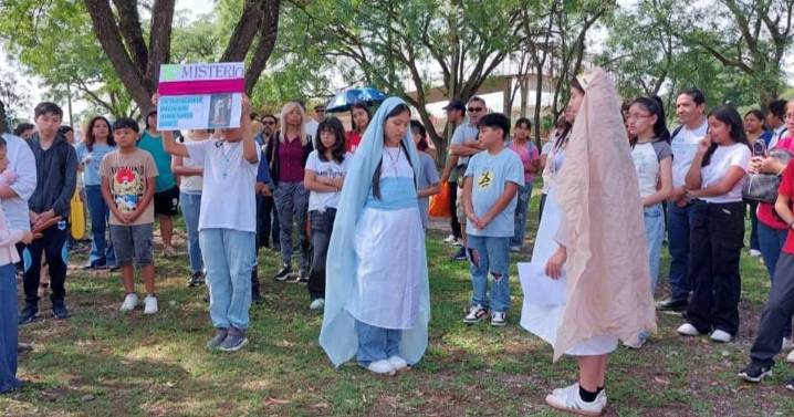 Centenares de niños se consagraron a la Virgen del Rosario en Río Blanco