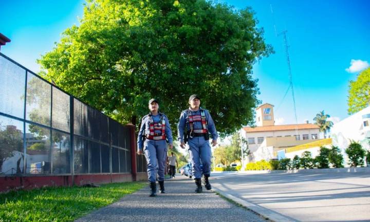 Detenido con marihuana al ser interceptado en moto