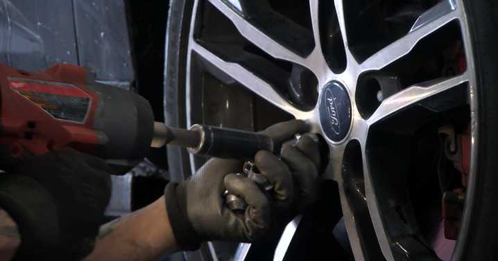 Overnight snow creates chaos at tire shops as drivers scramble for winter tires