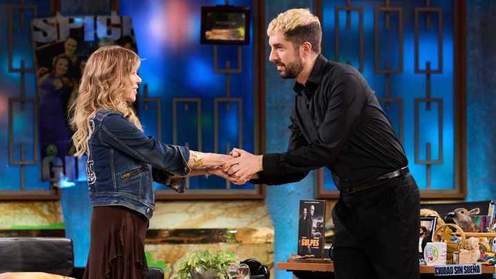 El insólito favor que le ha pedido Jeanette a Broncano en La Revuelta: "Si no tiene más dinero, no me interesa"