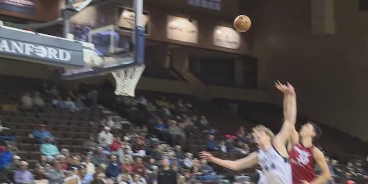 Skyforce split weekend series with Iowa following Sunday’s loss