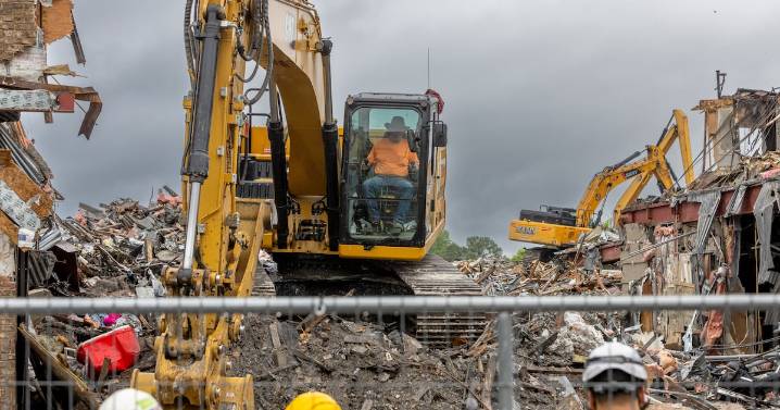 Woman gets probation for massive Atlanta apartment blaze sparked by fireworks