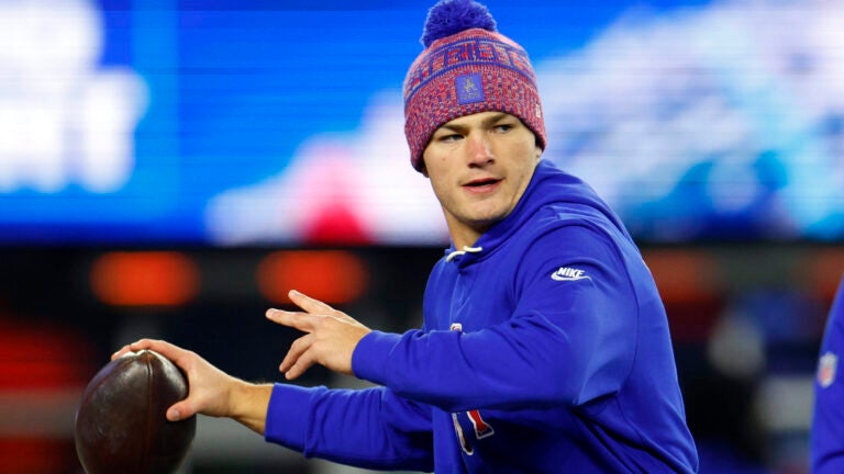 Drake Maye talks wife’s viral baking videos & more on WEEI