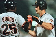 Hall of Fame welcomes Kent, keeps Bonds, Clemens locked out