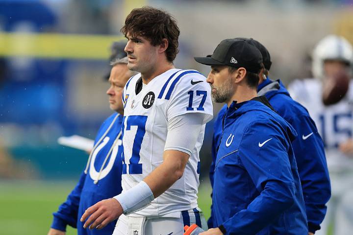 Daniel Jones Suffers Right Achilles Injury