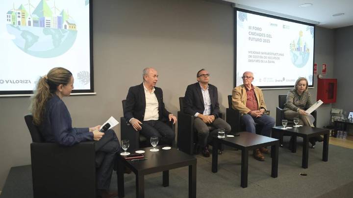 «Tenemos que aprovechar esta oportunidad para adaptar los municipios al futuro»