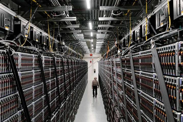 Sector Analysis: Is India poised to become a ₹20,000 Cr data centre powerhouse by FY28?