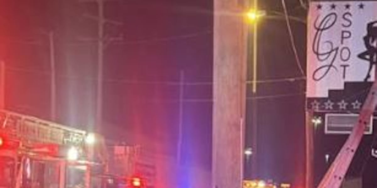 2 people rescued from burning apartment above Akron strip club