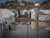 Gaza braces for storm with hundreds of thousands in flimsy tents