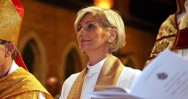 Una comisión vaticana dice «no» al diaconado femenino, pero evita un «juicio definitivo» sobre el tema