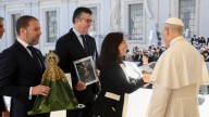 El Papa León XIV recibe al hermano mayor del Cachorro en Roma