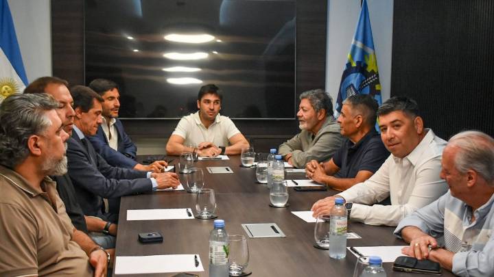 La CGT y Provincias Unidas avanzan en un acercamiento a días del debate a la reforma laboral