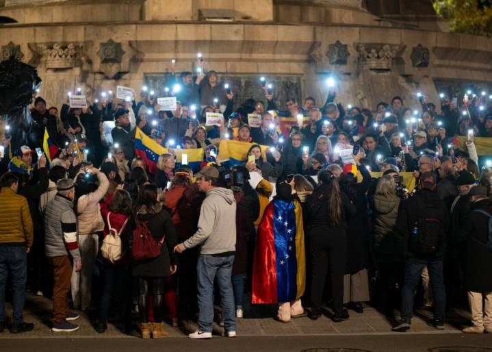 Venezolanos responden al llamado de solidaridad con María Corina Machado en Barcelona