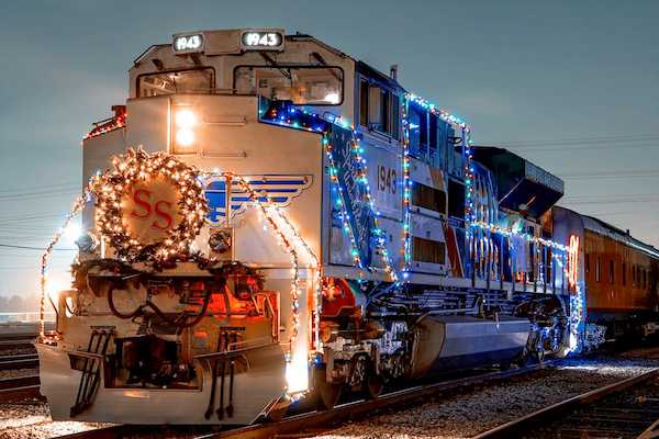 All Aboard the Holiday Spirit: Union Pacific & UPVETS Roll Through Houston with a Joy