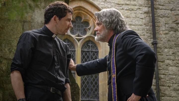 There's a 'Dead Man' in church in this snarky 'Knives Out' mystery