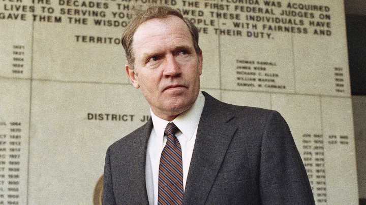 Eugene Hasenfus, key figure in 1980s Iran-Contra affair, dies at 84