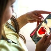 'Not black or white': Teens worldwide react to Australia social media ban