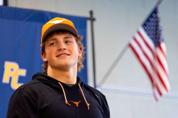 Hook ‘em! 3-star Portage Central TE fulfills D1 dream, signs to play at Texas