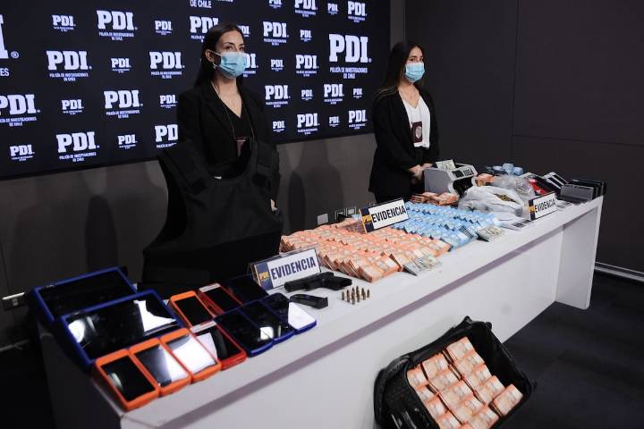 Karaokes como fachada y un carabinero de soplón: así funcionaba la mafia china que operaba en Meiggs y en otras regiones