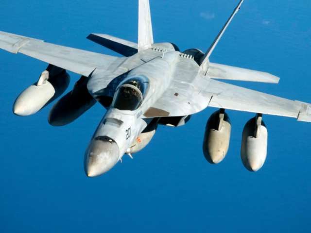 Aviones F-18 de Estados Unidos ingresaron a espacio aéreo de Venezuela durante 40 minutos