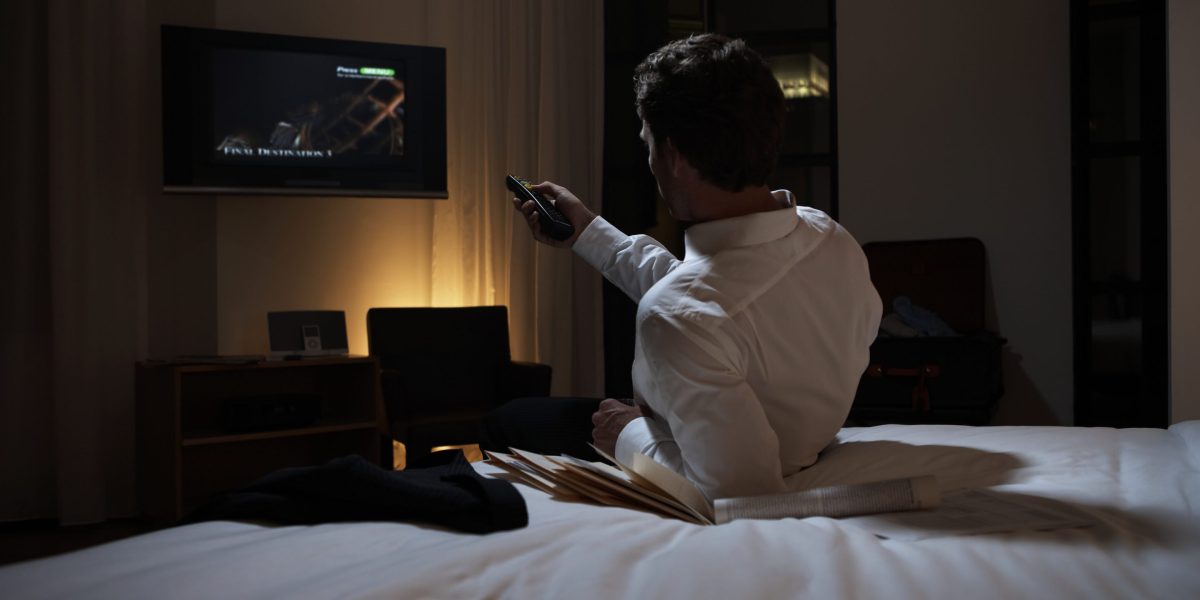 Travelers, beware: Netflix just killed the ability to cast content from your phone to TVs