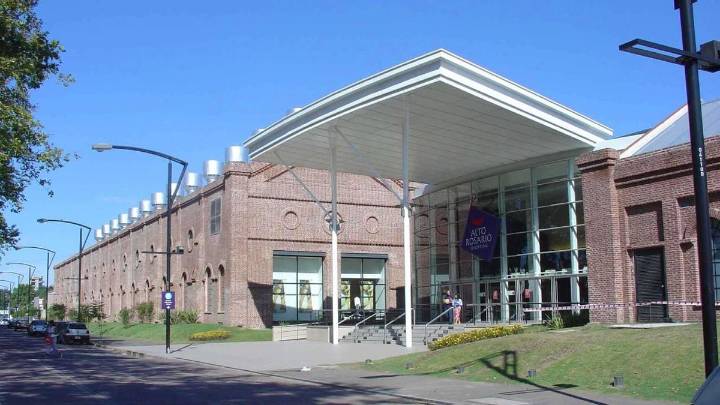 Robaron una joyería en el Alto Rosario y escaparon con el botín