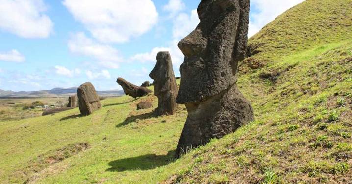 Cómo llegaron los moáis a su sitio en la Isla de Pascua, según un reciente estudio
