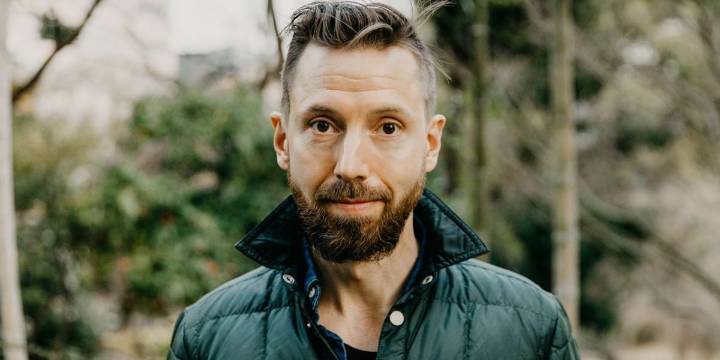 After he ‘fired himself’ from a Fortune 100 job that paid up to $800k, the ‘Mister Rogers’ of Corporate America shows Gen Z how to handle toxic bosses