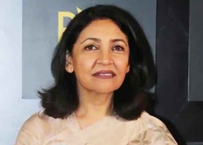Deepti Naval heads for lunch at a 5-star hotel in an auto rickshaw