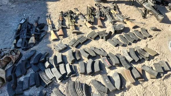 Aseguran lanzagranadas, calibre 50 y “cuernos” al “Patas de Plátano”