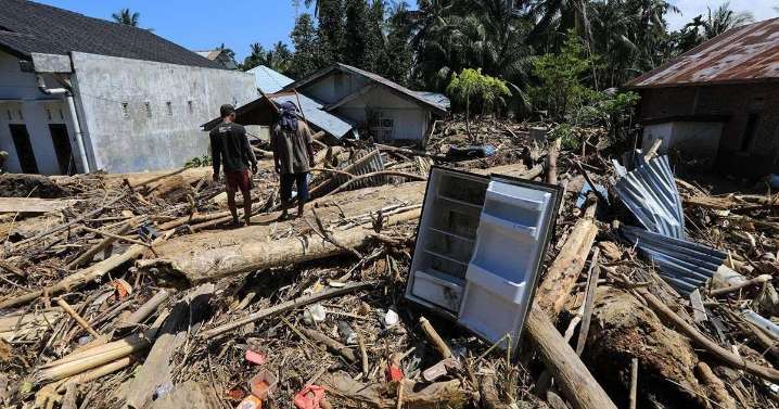 Inundaciones dejan más de mil 100 muertos en Indonesia, Sri Lanka y Tailandia