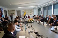 Fenalco se retira de la mesa de concertación tras anuncio anticipado del aumento del salario mínimo