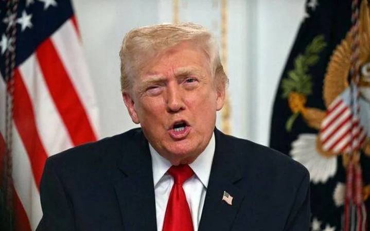 Trump afirma que "muy pronto" comenzarán los ataques por tierra contra narcotraficantes en Venezuela