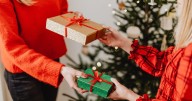 5 ideas de intercambios navideños económicos para celebrar con poco presupuesto